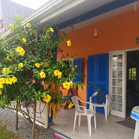 Casa A 50M Praia Da Pinheira Configuravel De 1 Ate 8 Pessoas Exterior photo